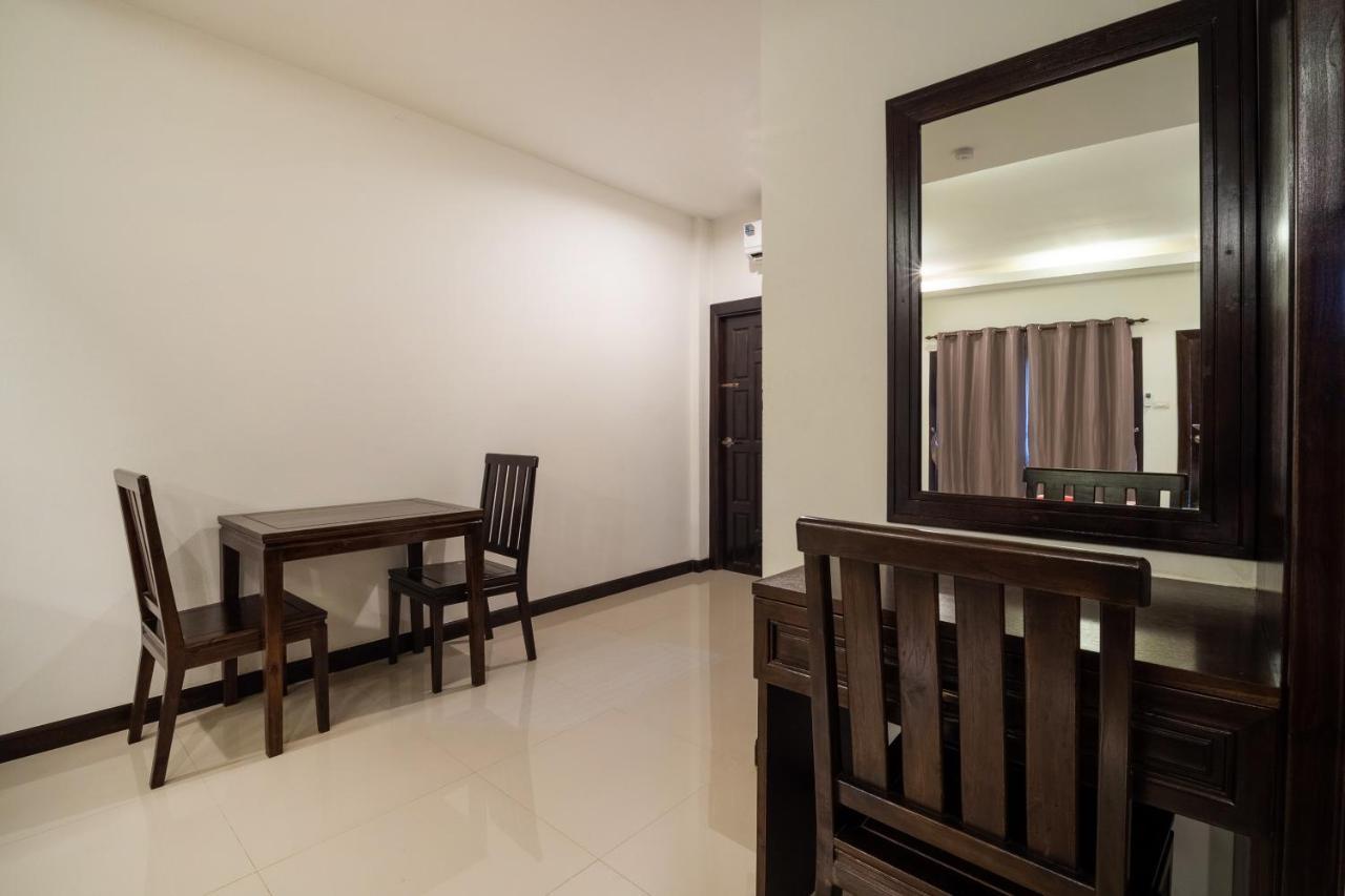 Oyo 837 Baan Kiang Nam Resort Bang Lamung Exterior foto